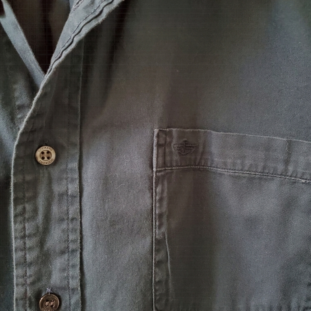 Navy Dockers button down - Picture 4 of 4
